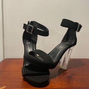 🚨MOVING SALE🚨 Black Heels